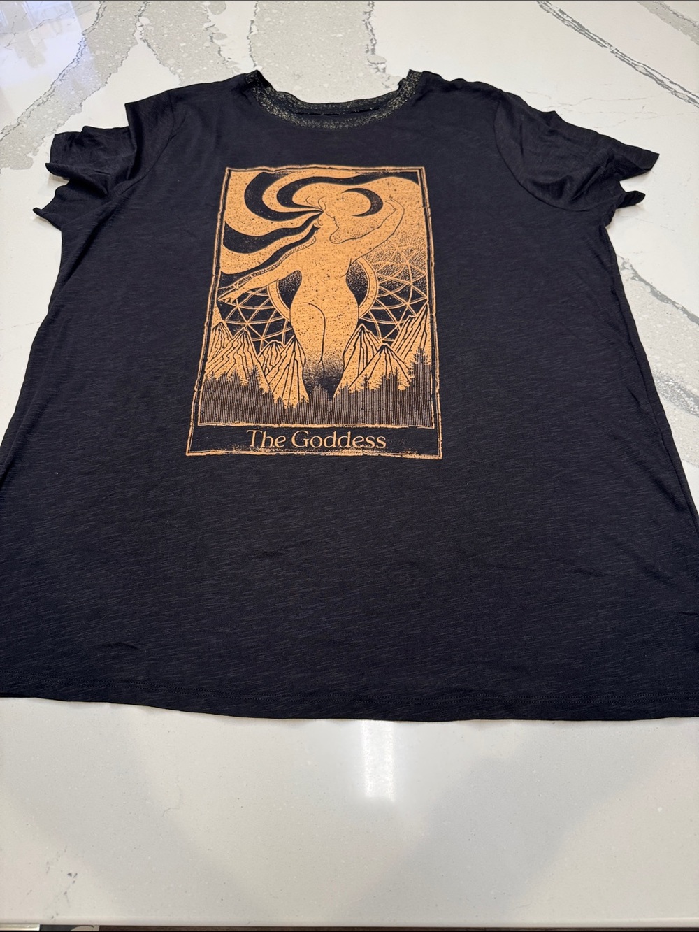 torrid Black Short Sleeve Tee with Gold Goddess Graphic Sz18W Never Worn